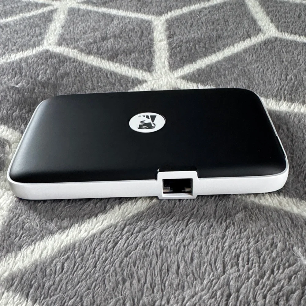 Kingston - MobileLite Wireless G2 5-in-1 Mobile Companion w/ Case